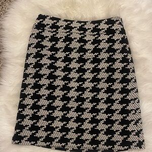 Talbots Black and White Houndstooth Pencil Skirt